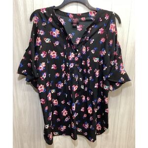 PENELOPE'S‎ CLOSET Women's (Size 2X) Short Sleeve Cold Shoulder V-Neck Shirt